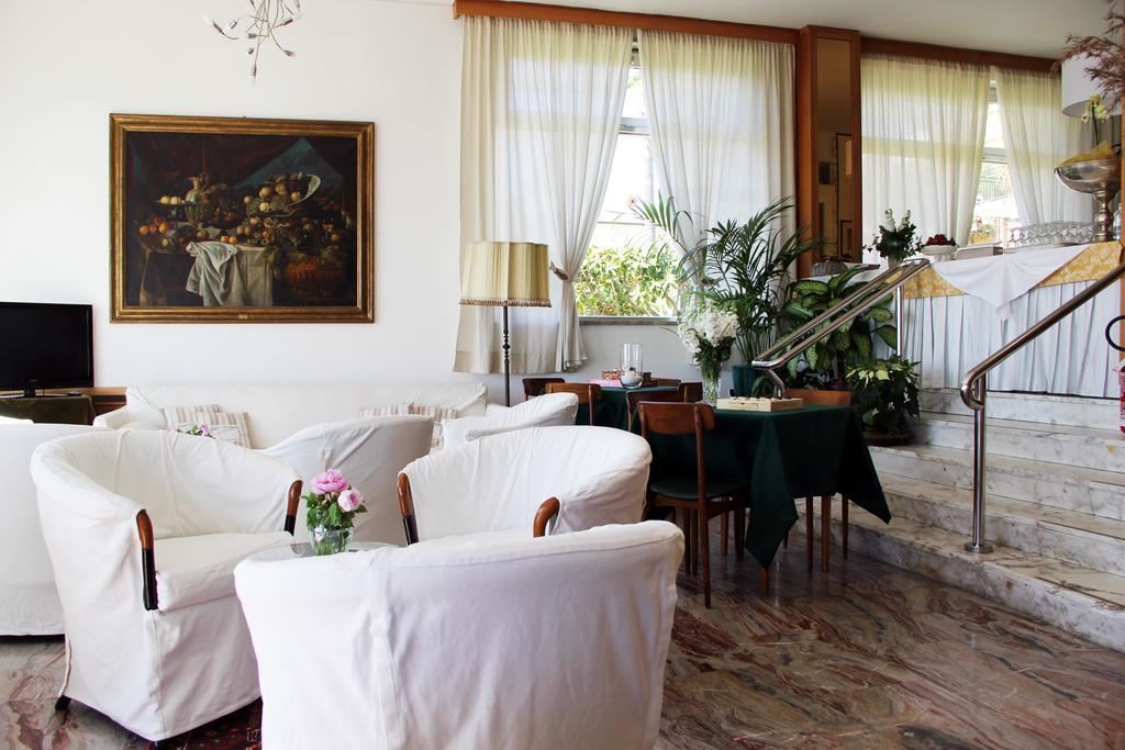 Hotel Miramare Діано-Марина Екстер'єр фото